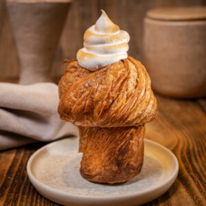 Romy's Bakery - Limonlu Cruffin