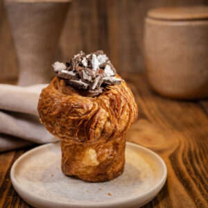 Romy's Bakery - Oreolu Cruffin