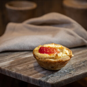 Romy's Bakery - Peynirli ve Domatesli Casca de Pastel